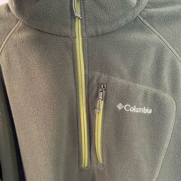 Men’s Army Green Columbia Quarter Zip - Picture 5 of 5